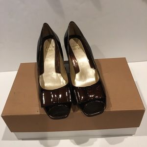 New, never worn Alex Marie Pathan leather peep toe